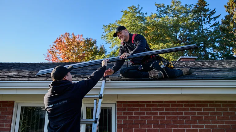 Alu-Rex DoublePro® gutter protection system close-up